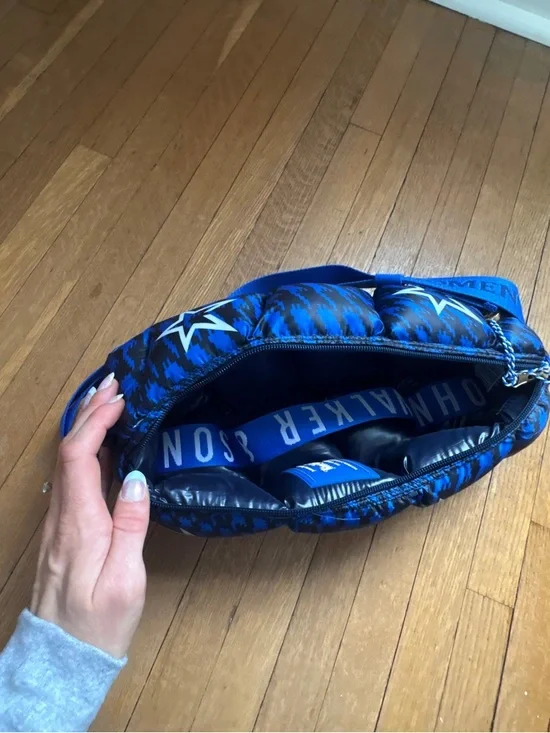 Perfect Moment x Johnnie Walker Blue Label REVERSIBLE Puffer Bag - Picture 7 of 9